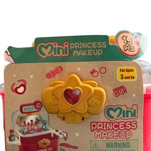 Source Unknown Mini Princess Makeup Set - Red and Yellow